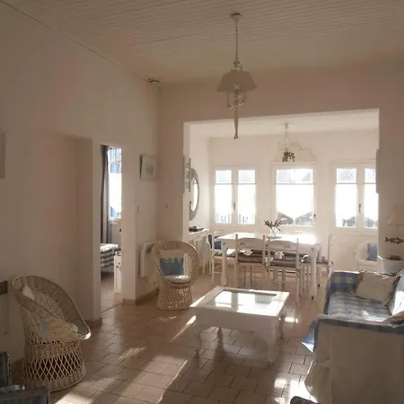 Maison Bord De Oléron 20m Et Jardin Clos * La Brée-les-Bains